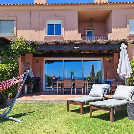 Beachfront Townhouse Ferienhaus Estepona