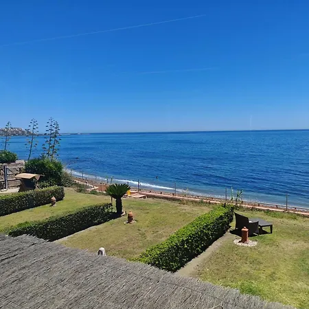 Hébergement de vacances Beachfront Townhouse Estepona