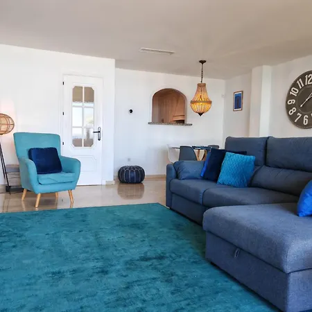 Beachfront Townhouse Semesterbostad Estepona