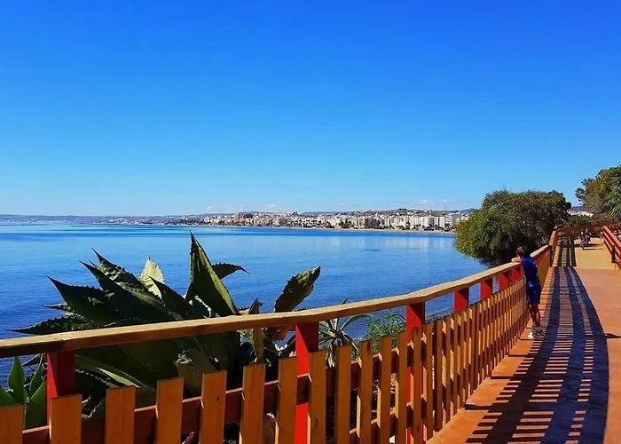 Beachfront Townhouse *